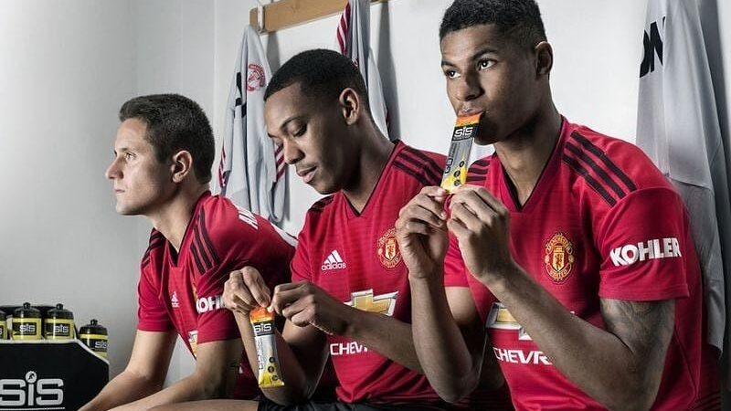 Trước Khi Đá Bóng Nên Ăn Gì? Những Gợi Ý Tốt Nhất Cho Cầu Thủ