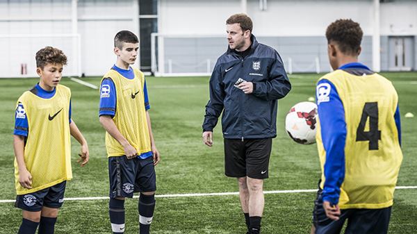 Đá Bóng Có Tăng Chiều Cao Không? Phân Tích Khoa Học Và Lời Khuyên